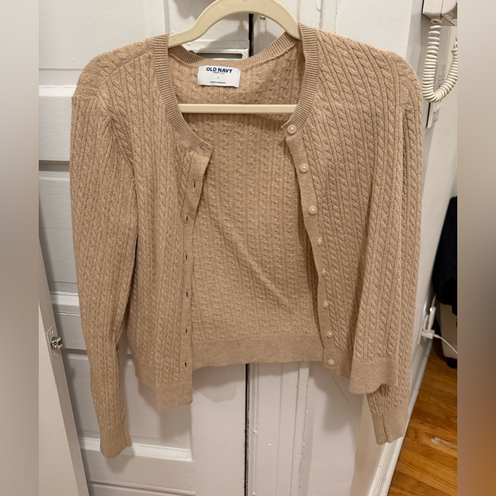 Old Navy Women's Beige Cable Knit Cardigan